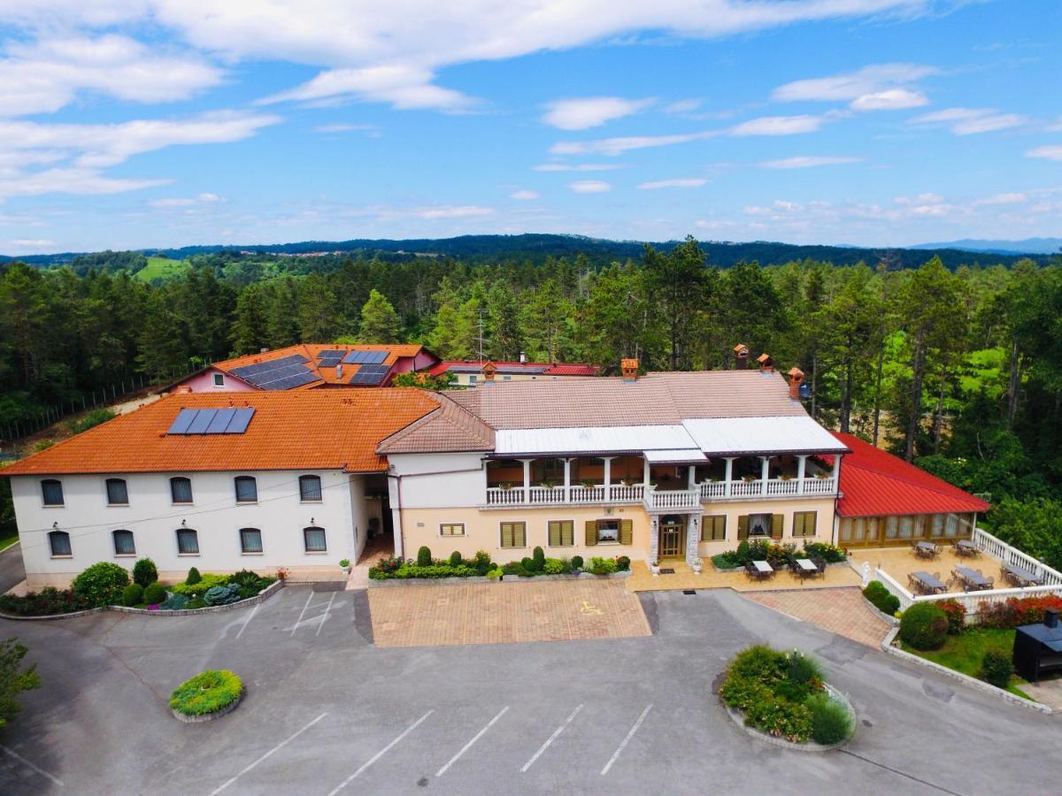 Finida, Motel, Restavracija In Pivovarna Obrov 외부 사진