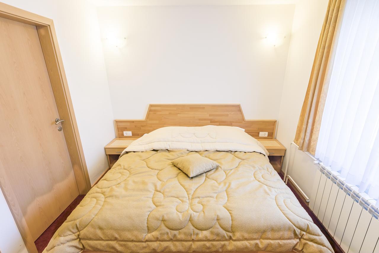 Finida, Motel, Restavracija In Pivovarna Obrov 외부 사진