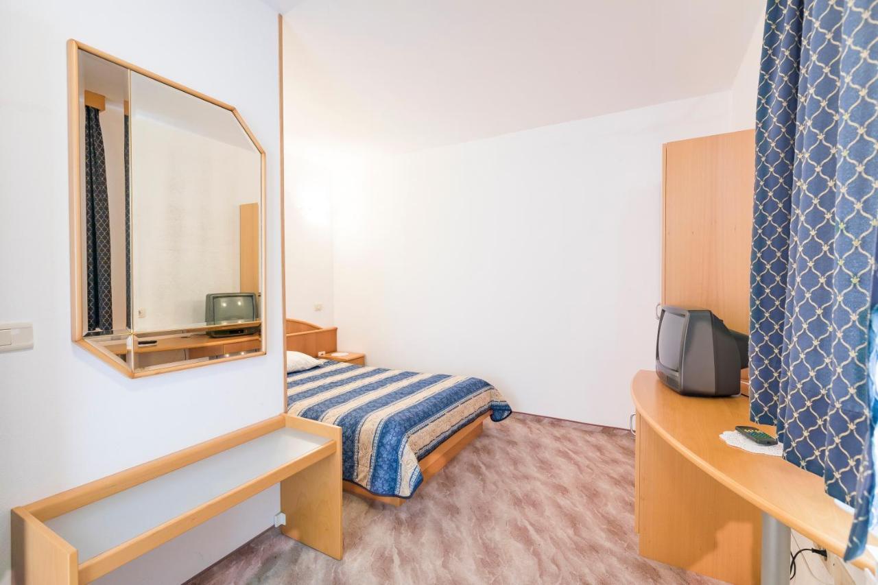 Finida, Motel, Restavracija In Pivovarna Obrov 외부 사진